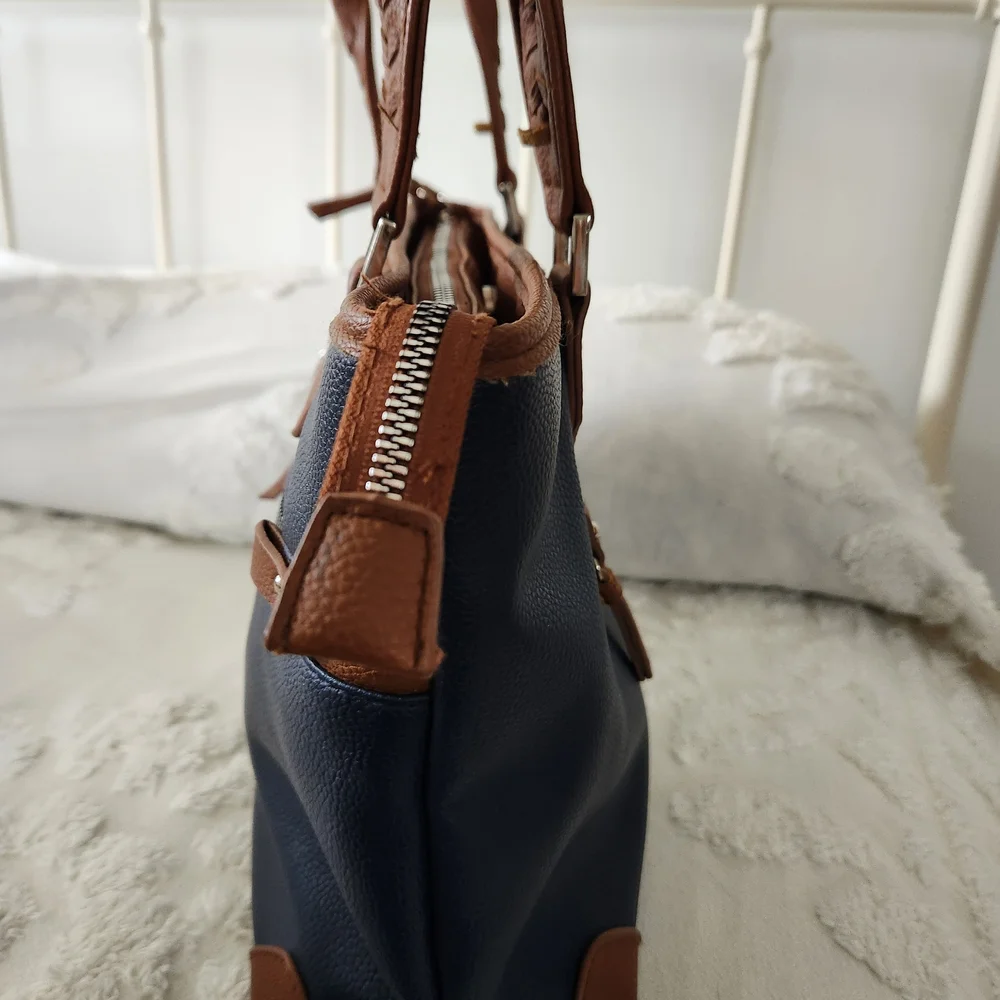 Rosetti Navy and Brown Two-Tone Messenger Tote Lots Of Pockets